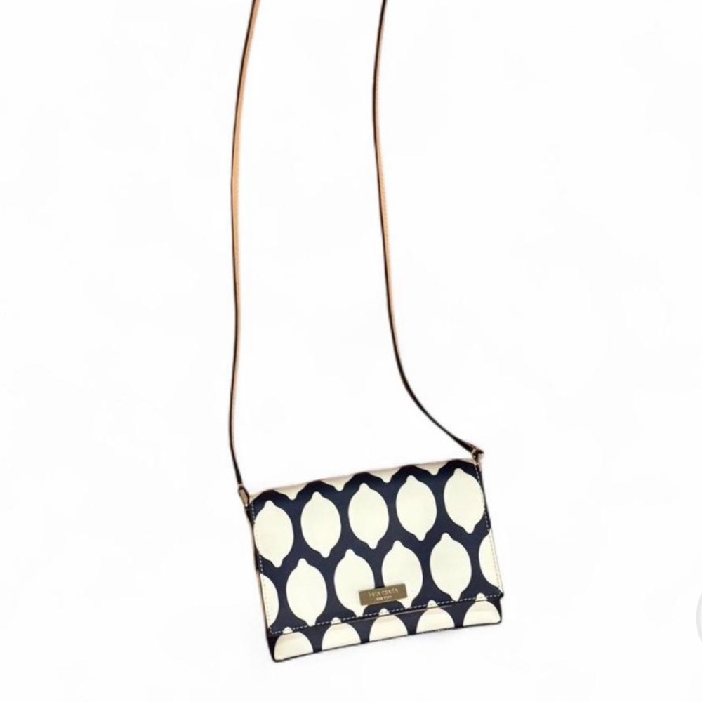 Kate Spade Black and White Crossbody Bag with Classic Silhouette